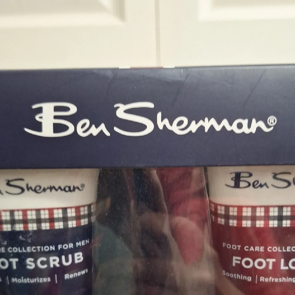 Ben Sherman Foot Care Collection-Scrub Lotion Navy Blue Slippers Size 10